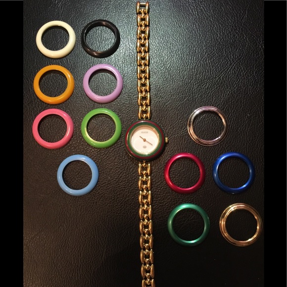 Gucci Accessories - ‼️SALE‼️Vintage gold Gucci watch with bezels 💚❤️